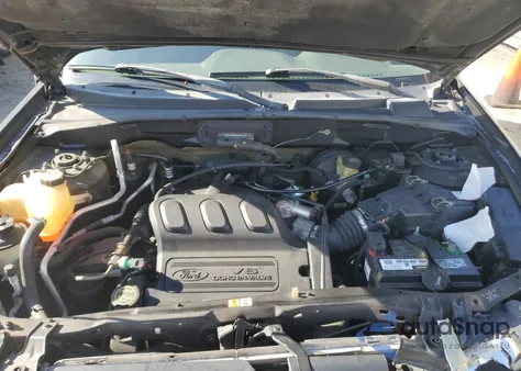 2004 Ford Escape Xls from USA, damaged, VIN 1FMYU02194KB20656